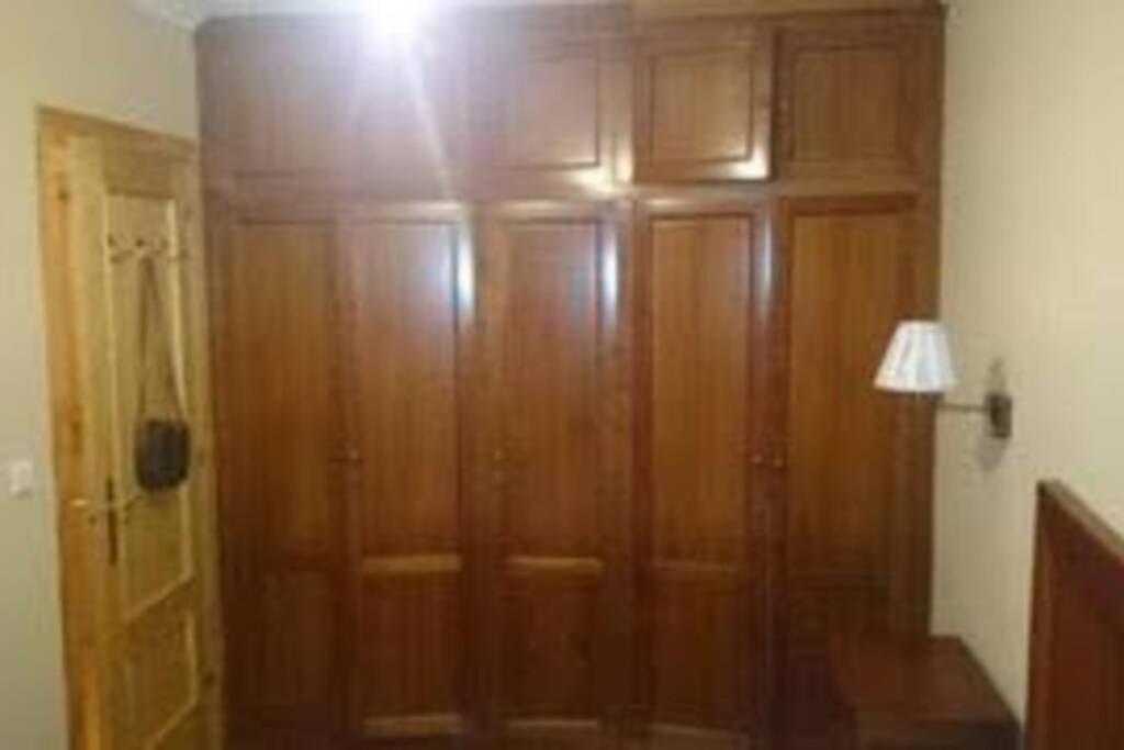 Piso En Los Corrales De Buelna Apartment Luaran gambar